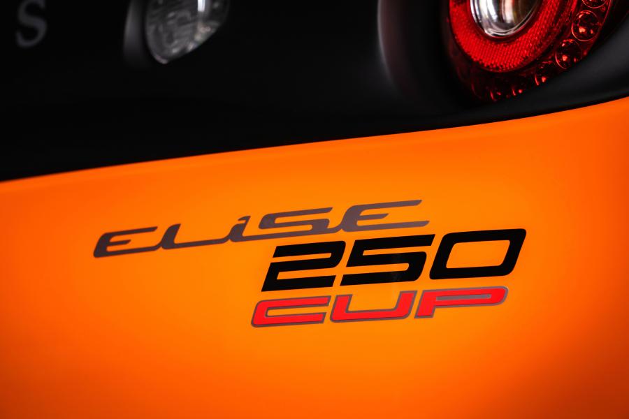 Логотип Lotus Elise Cup 250 2017 года  (UK) (фото 22 из 46)